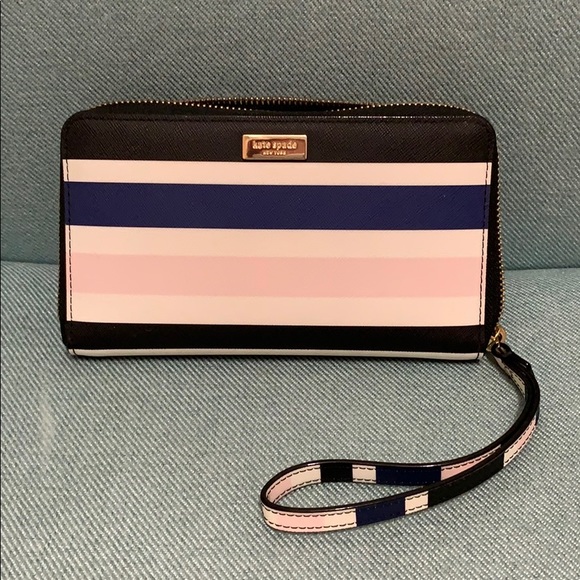 kate spade Handbags - Kate Spade Wallet